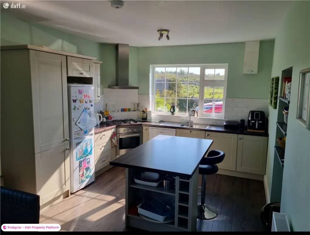 Detached house for Sale in Ennis, Clare