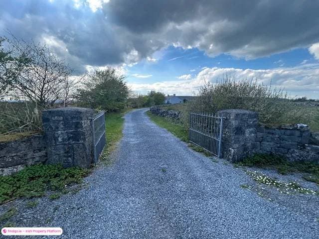Detached house for Sale in Ennis, Clare