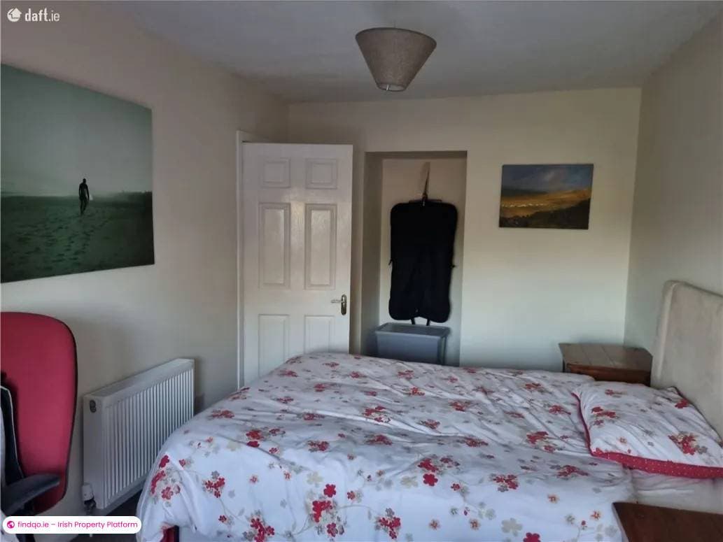 Detached house for Sale in Ennis, Clare