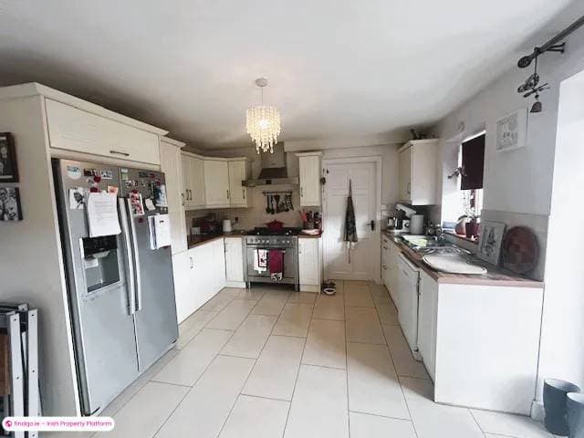 Detached house for Sale in Ennis, Clare