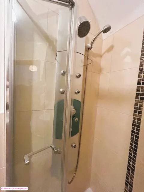 Detached house for Sale in Ennis, Clare