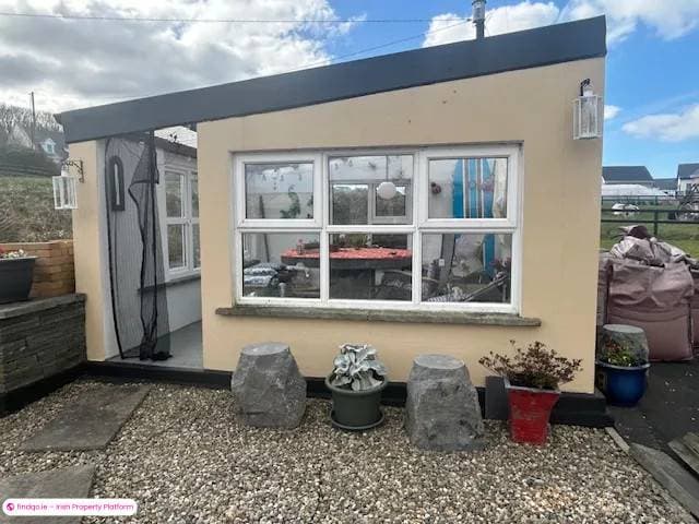 Detached house for Sale in Ennis, Clare