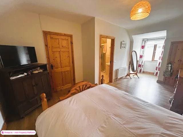 Detached house for Sale in Ennis, Clare