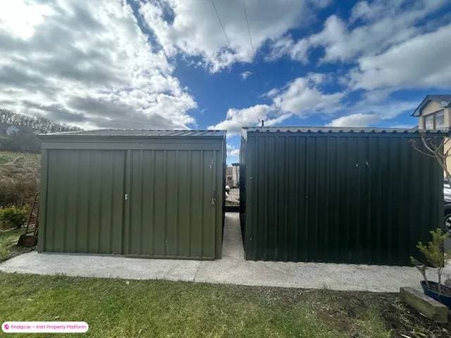 Detached house for Sale in Ennis, Clare