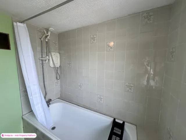 Semi-detached house for Sale in Ennis, Clare