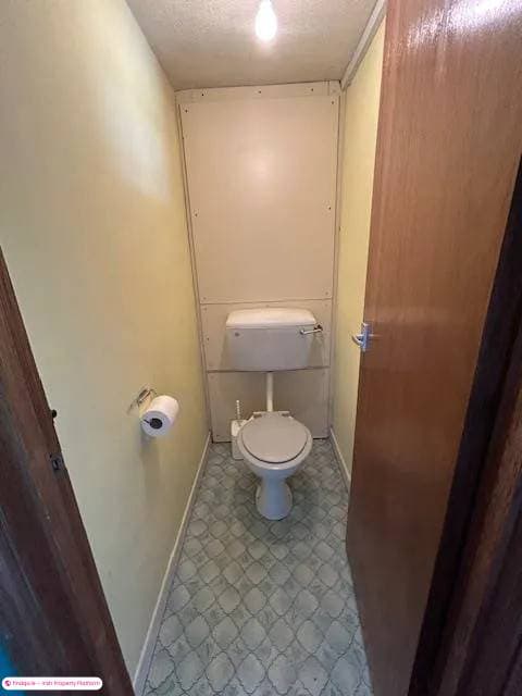 Semi-detached house for Sale in Ennis, Clare