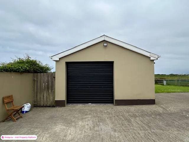 Detached house for Sale in Ennis, Clare