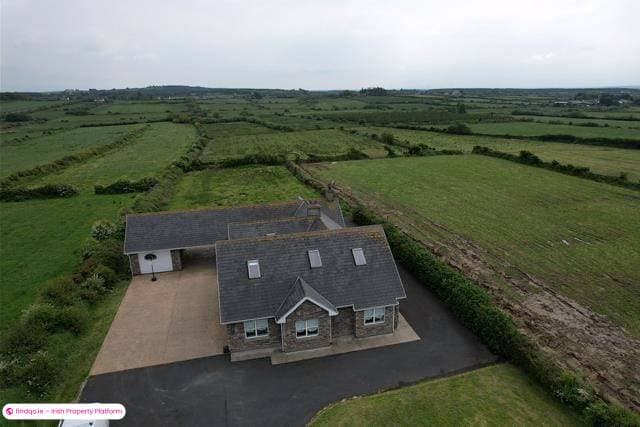 Detached house for Sale in Doonbeg, Clare