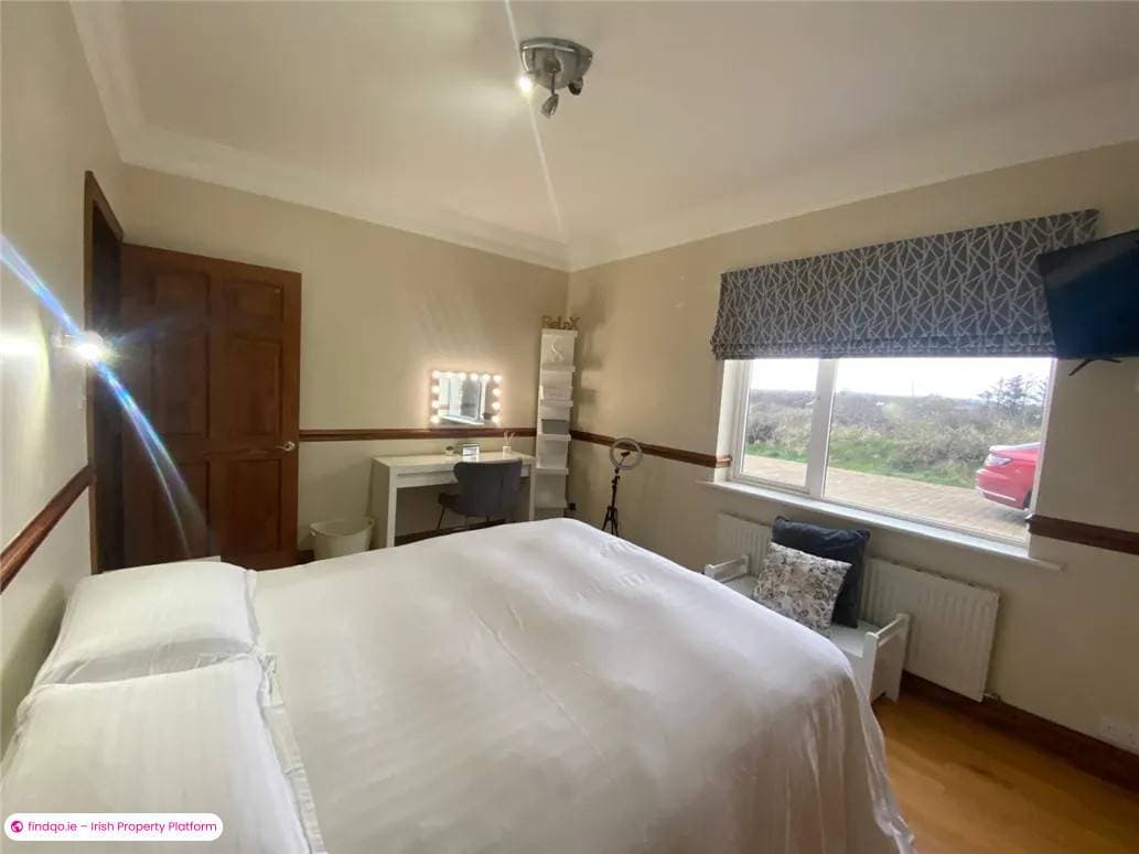 Detached house for Sale in Doonbeg, Clare