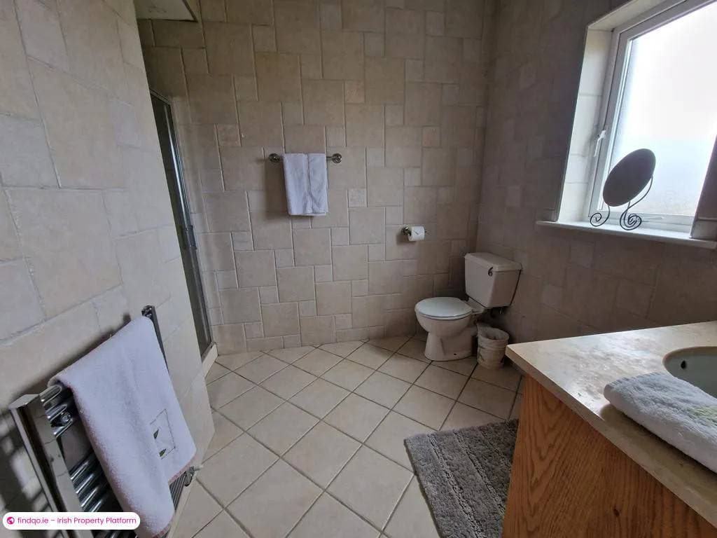 Detached house for Sale in Doonbeg, Clare