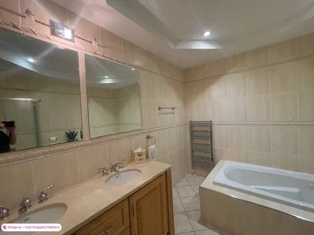 Detached house for Sale in Doonbeg, Clare