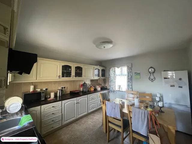 Detached house for Sale in Ennis, Clare