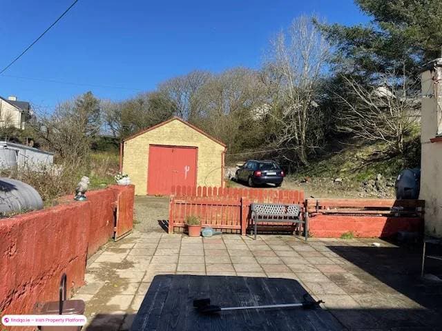 Detached house for Sale in Ennis, Clare