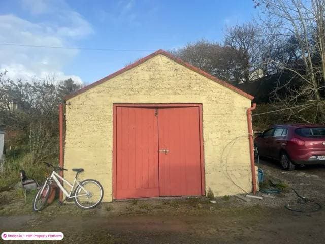 Detached house for Sale in Ennis, Clare