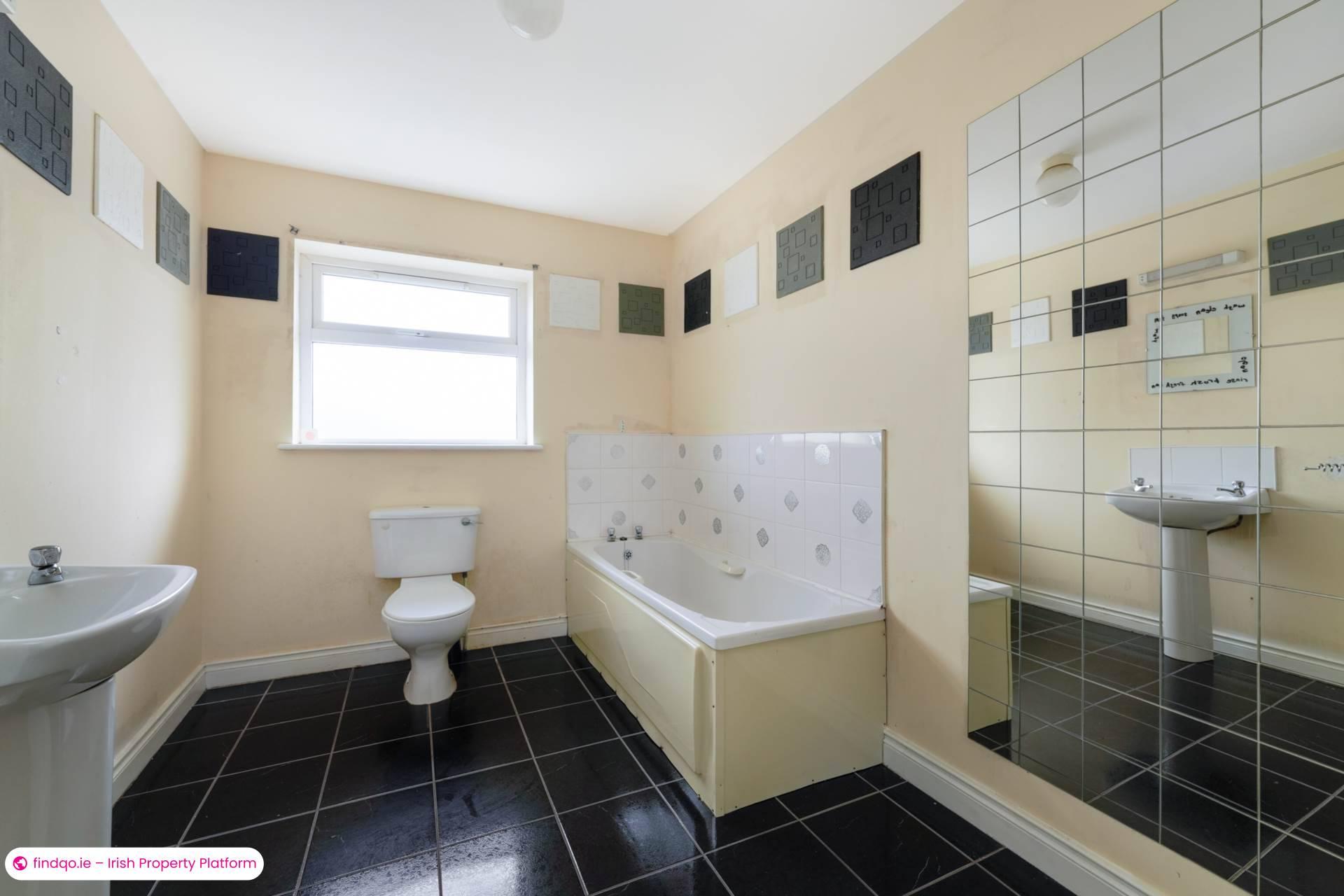 End of terrace house for Sale in Mullagh, Cavan