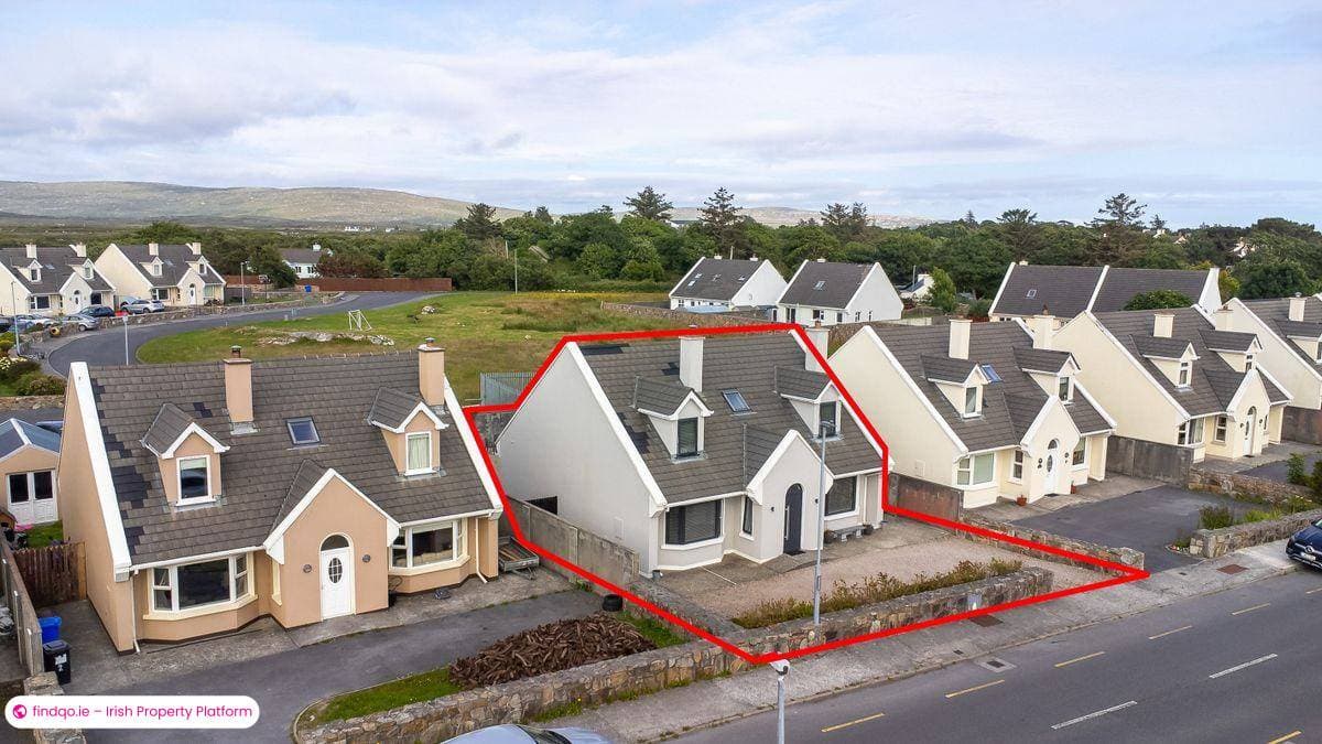 Detached house for Sale in Carna, Galway, H91 YWD3