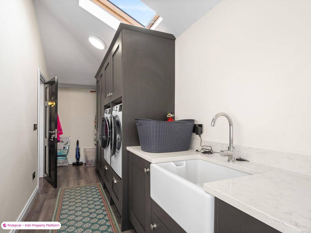 Detached house for Sale in Carna, Galway, H91 YWD3