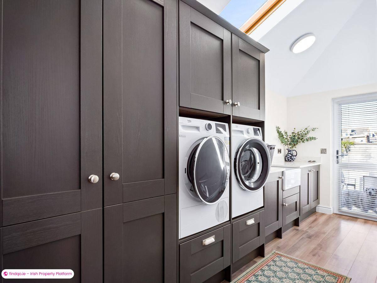 Detached house for Sale in Carna, Galway, H91 YWD3