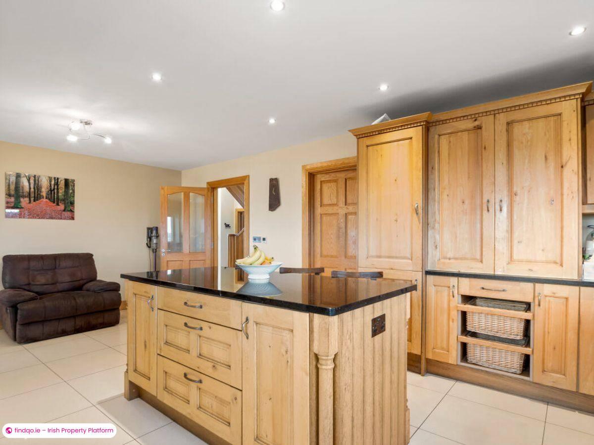 Detached house for Sale in Cleggan, Galway, H71 F857