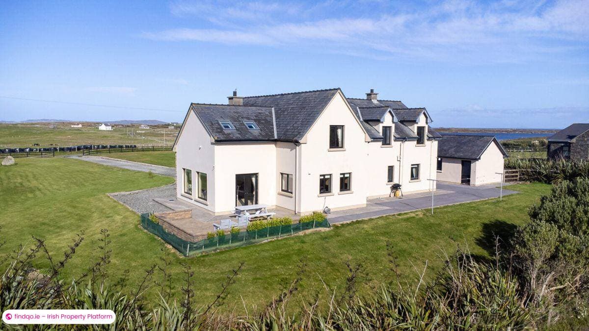 Detached house for Sale in Cleggan, Galway, H71 F857