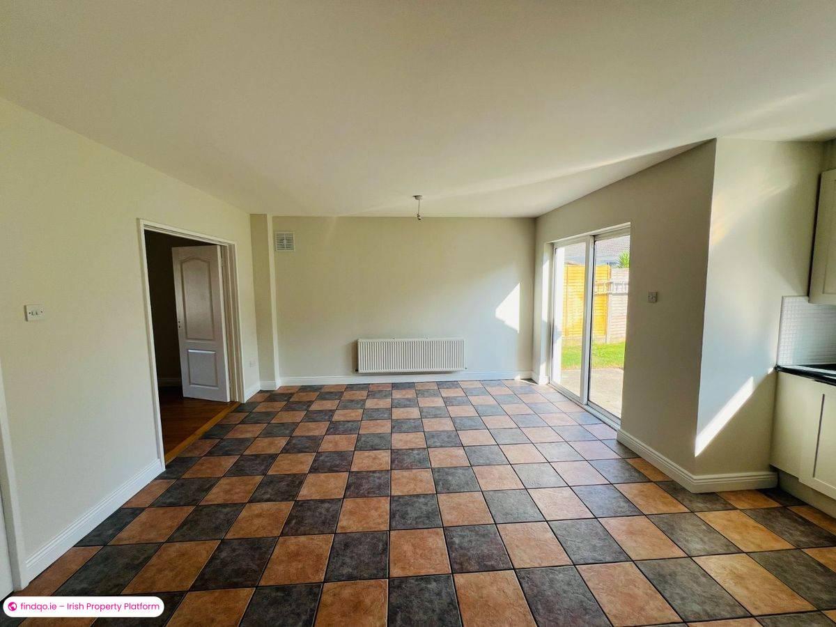 Semi-detached house for Sale in Swords, Dublin (County)