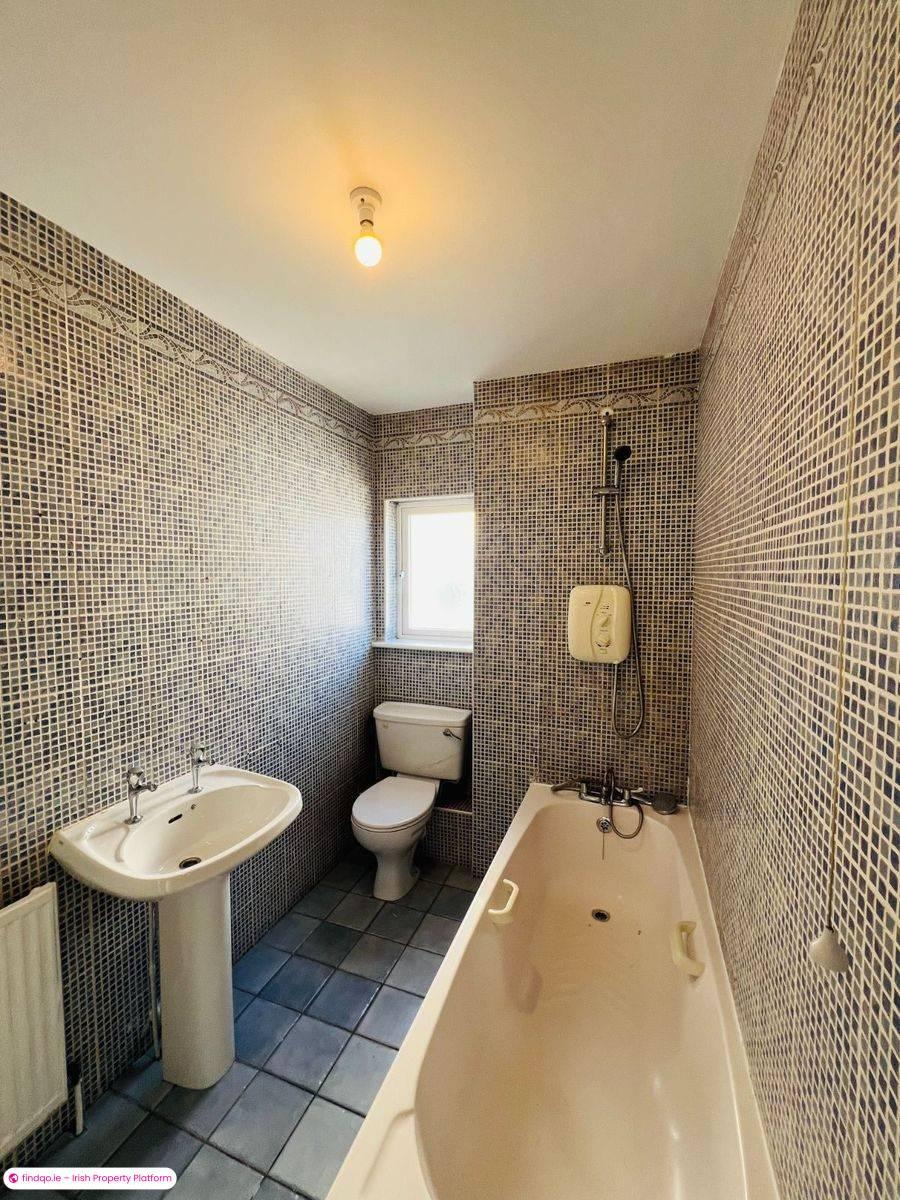 Semi-detached house for Sale in Swords, Dublin (County)