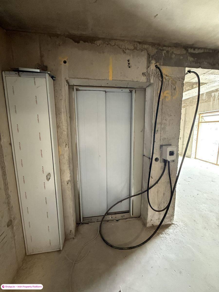 Retail Unit for Rent in Tallaght, Dublin 24