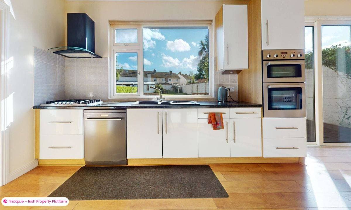 Detached house for Sale in Dublin 5