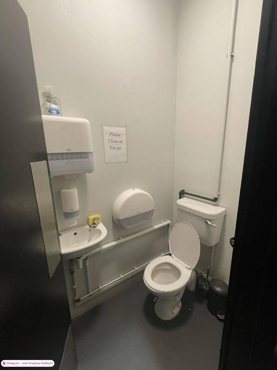 Retail Unit for Rent in Blackpool, Cork