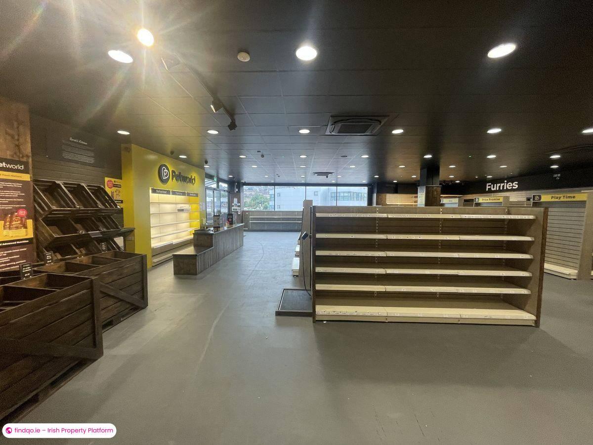 Retail Unit for Rent in Blackpool, Cork