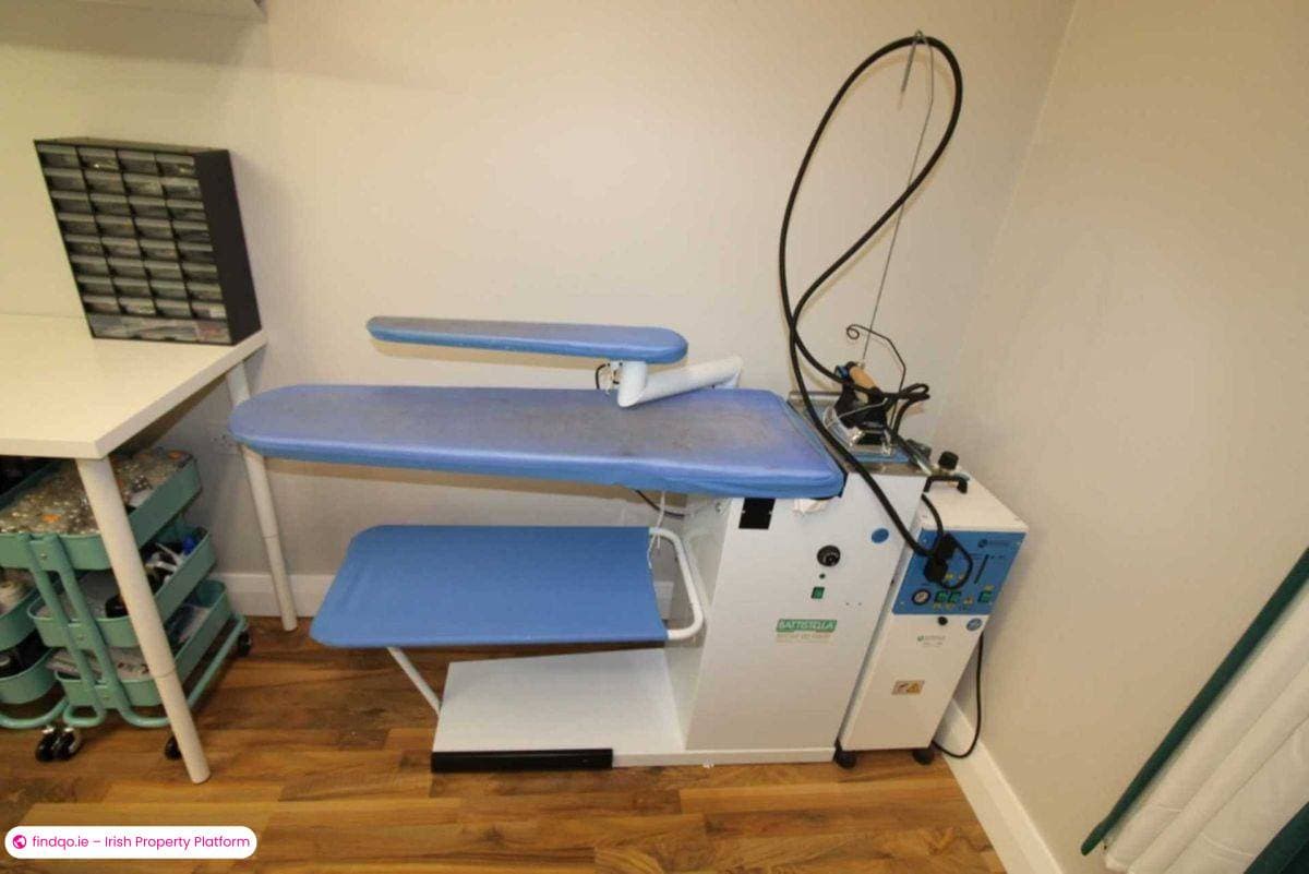 Retail Unit for Rent in Castle Street, Roscommon, F42 YD66