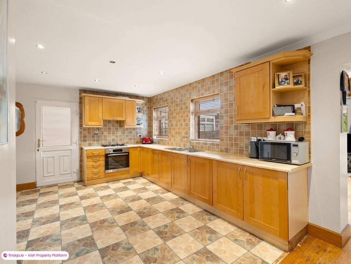 Semi-detached house for Sale in Dublin 16