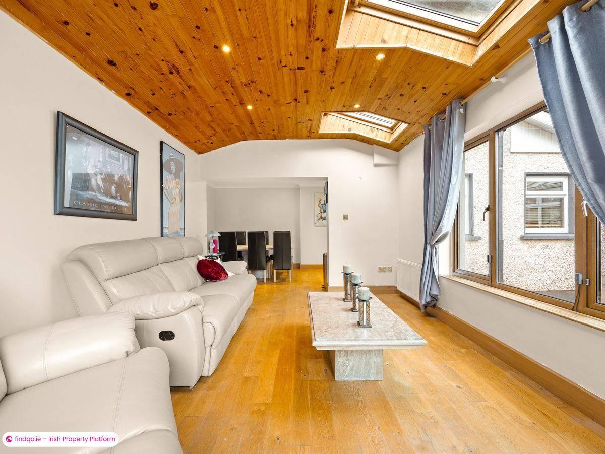 Semi-detached house for Sale in Dublin 16