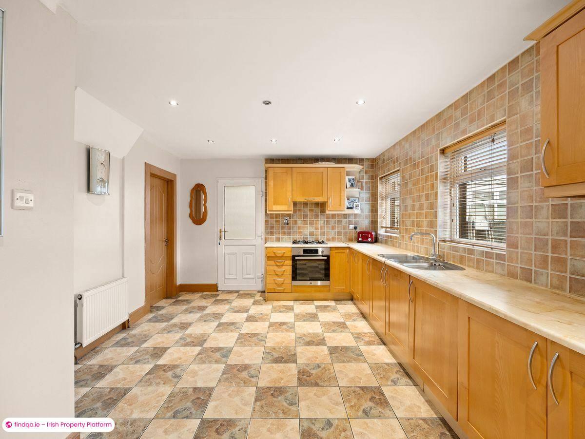 Semi-detached house for Sale in Dublin 16