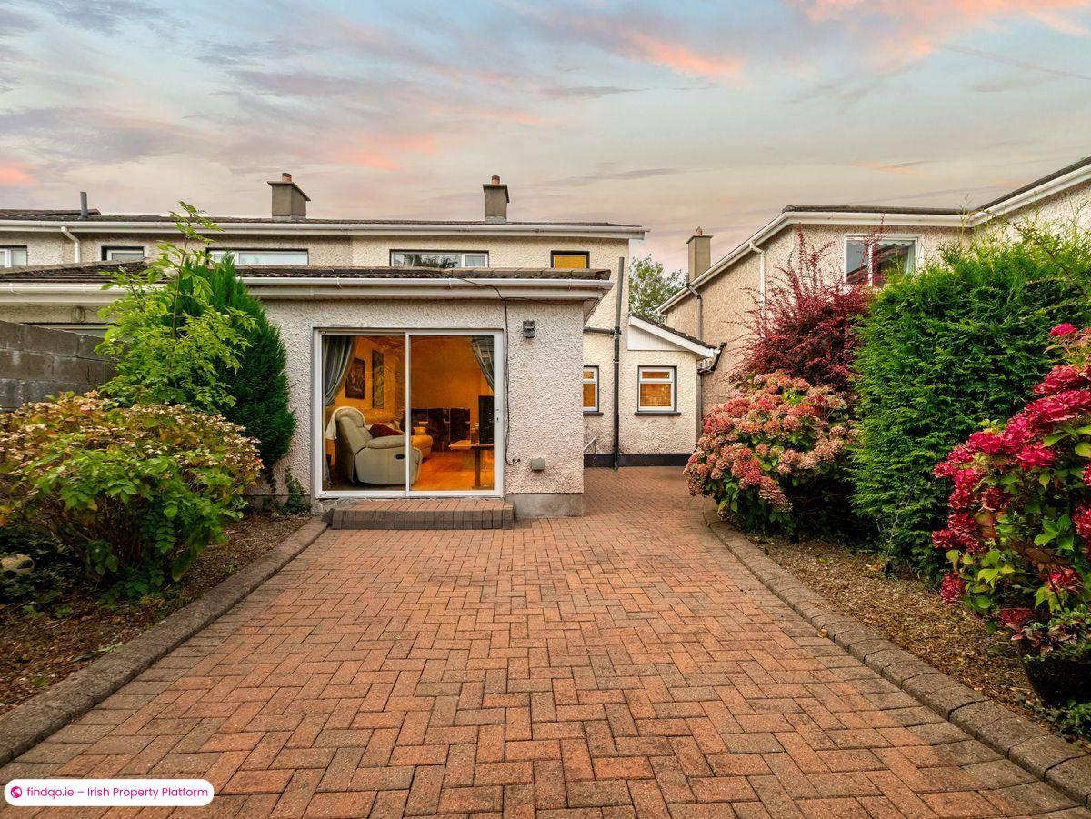 Semi-detached house for Sale in Dublin 16