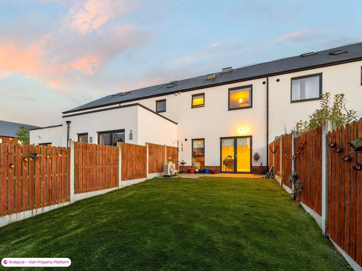 Terraced house for Sale in Dublin 16