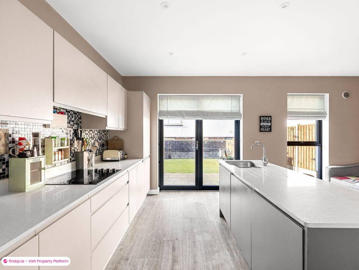 Terraced house for Sale in Dublin 16