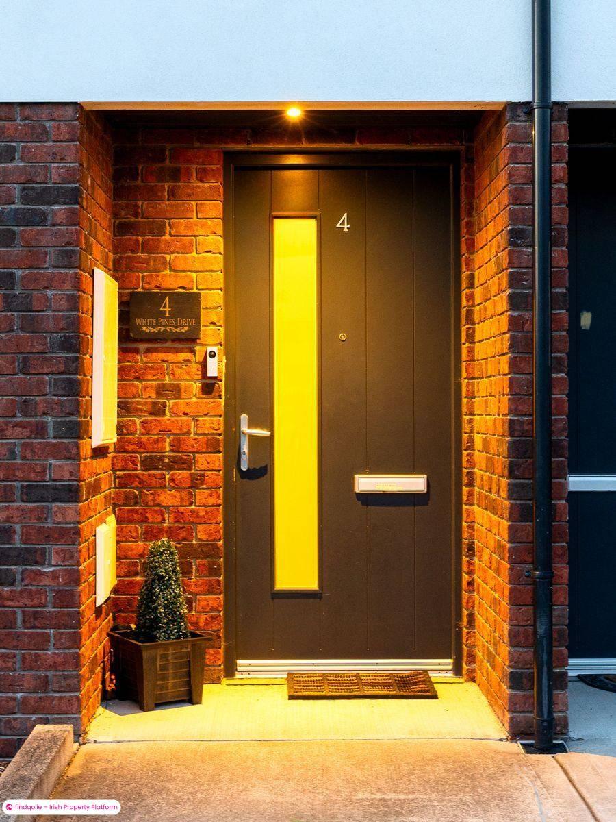 Terraced house for Sale in Dublin 16