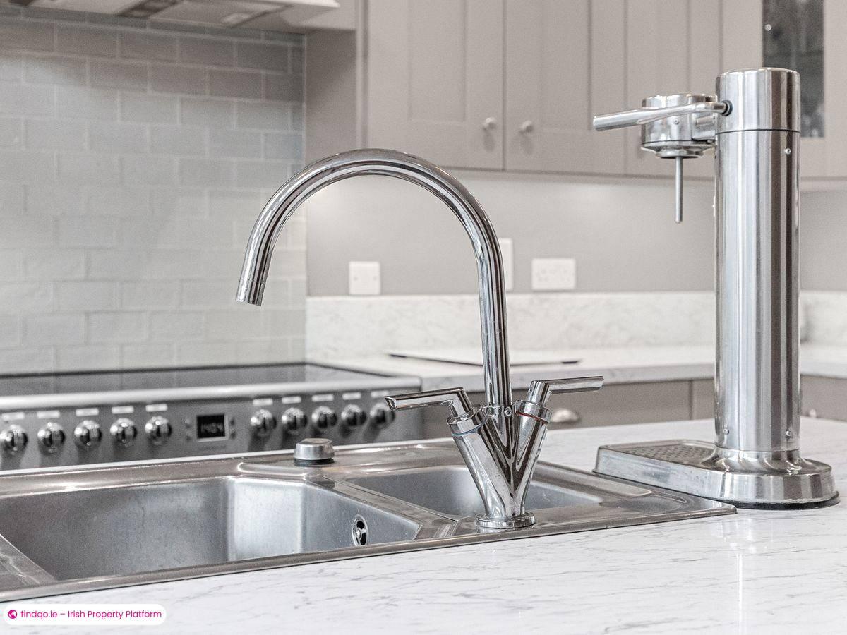 Semi-detached house for Sale in Dublin 22