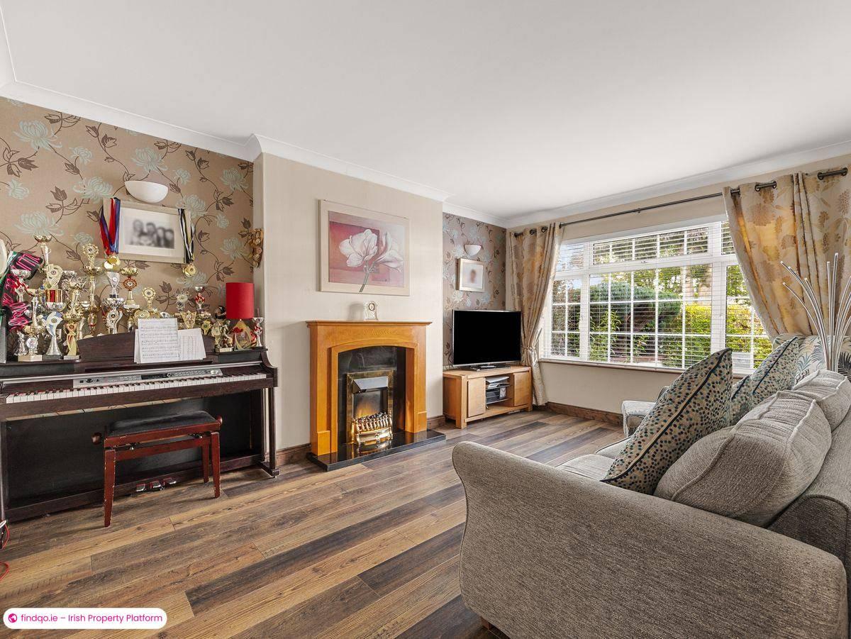 Semi-detached house for Sale in Dublin 22