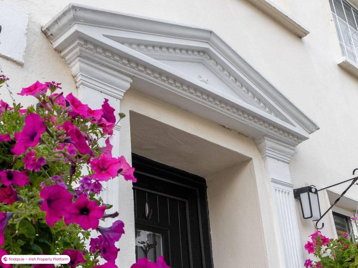 Semi-detached house for Sale in Dublin 22