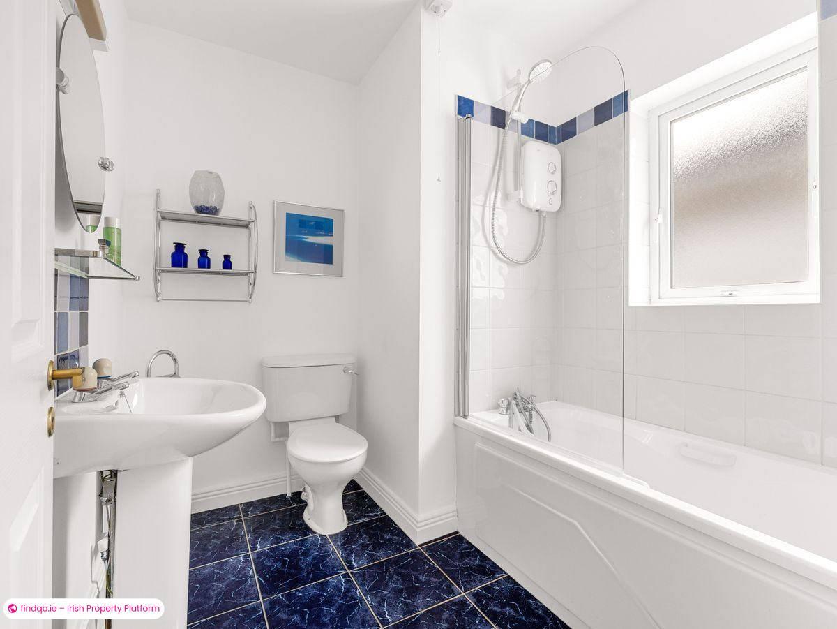 Semi-detached house for Sale in Dublin 16