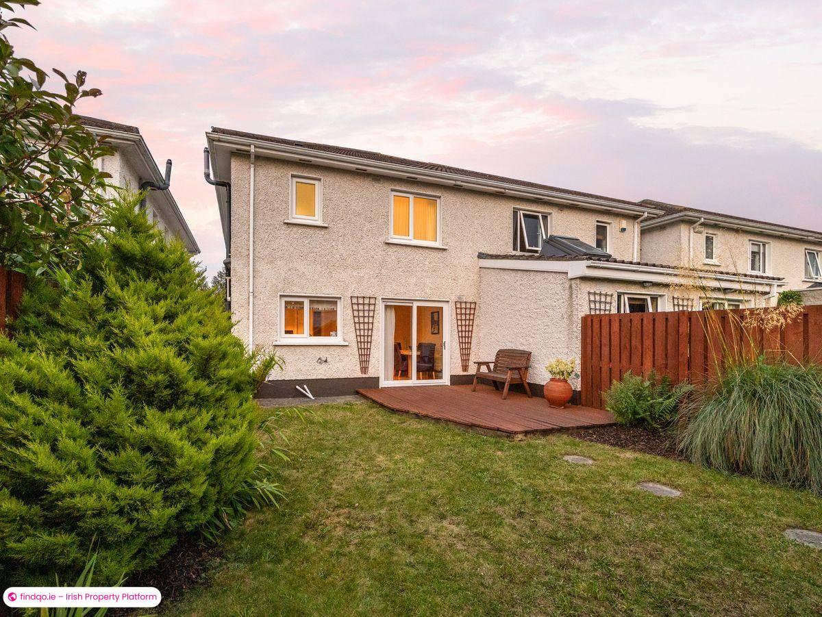 Semi-detached house for Sale in Dublin 16