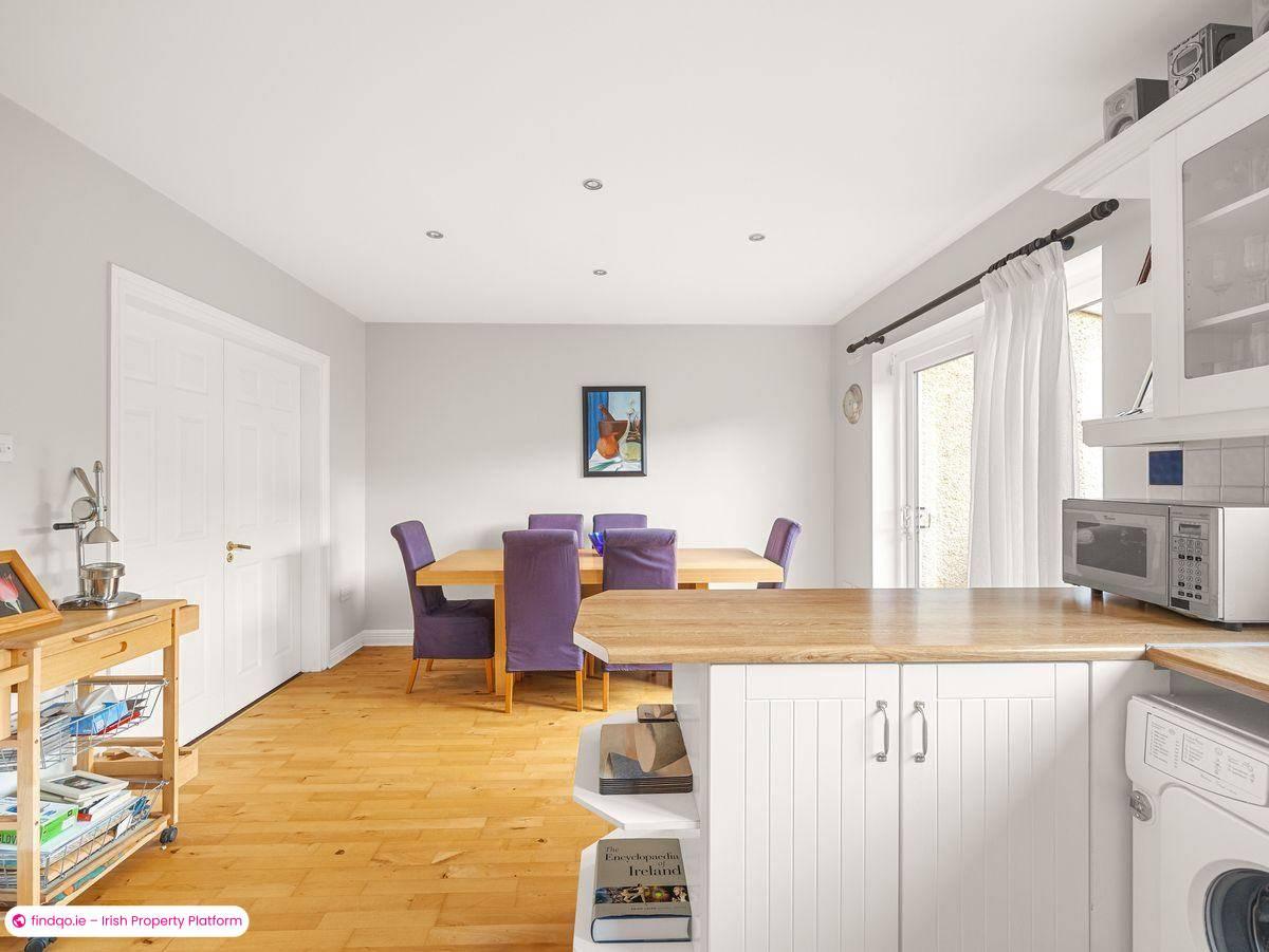 Semi-detached house for Sale in Dublin 16