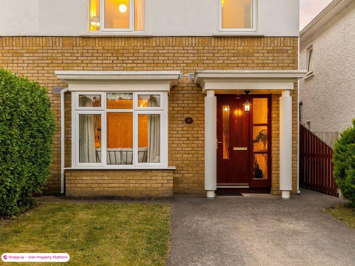 Semi-detached house for Sale in Dublin 16