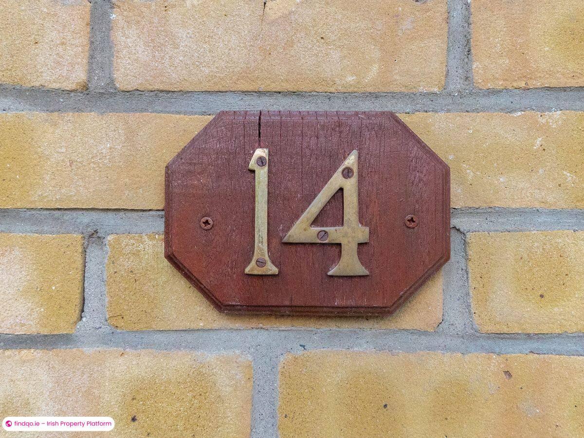 Semi-detached house for Sale in Dublin 16