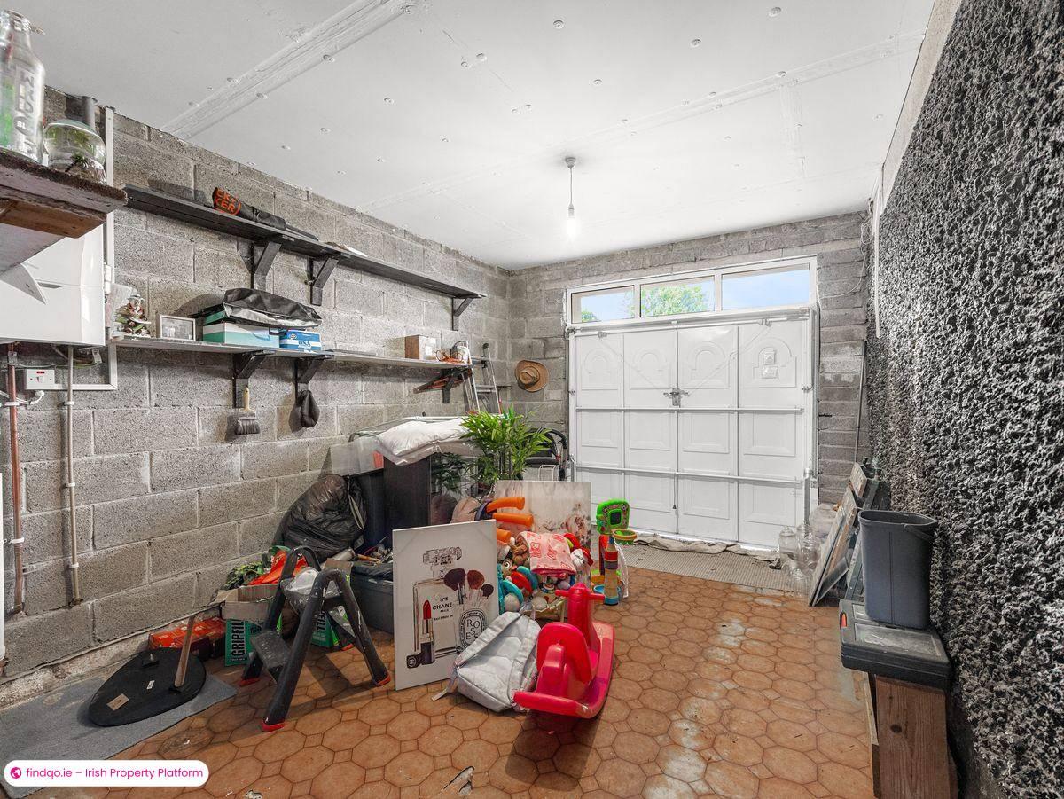 Semi-detached house for Sale in Dublin 24