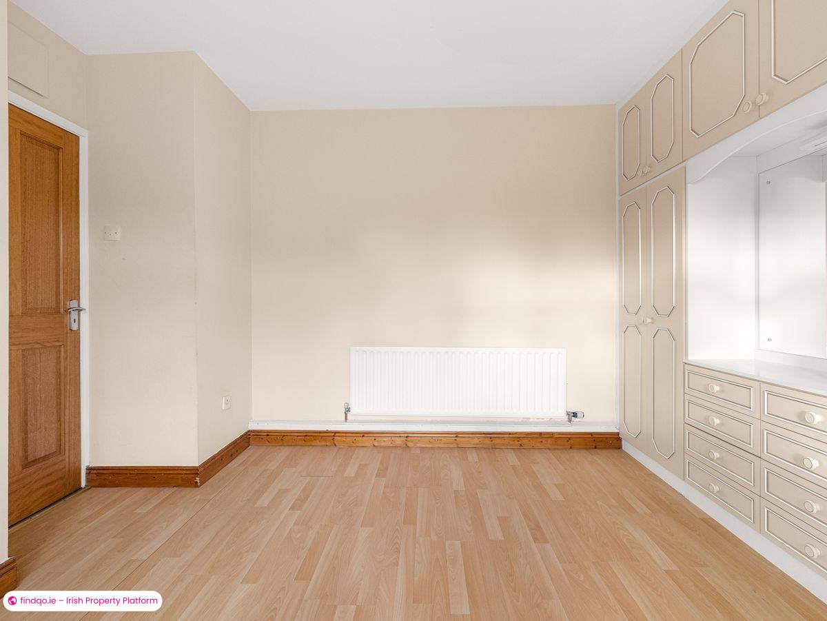 Semi-detached house for Sale in Dublin 24