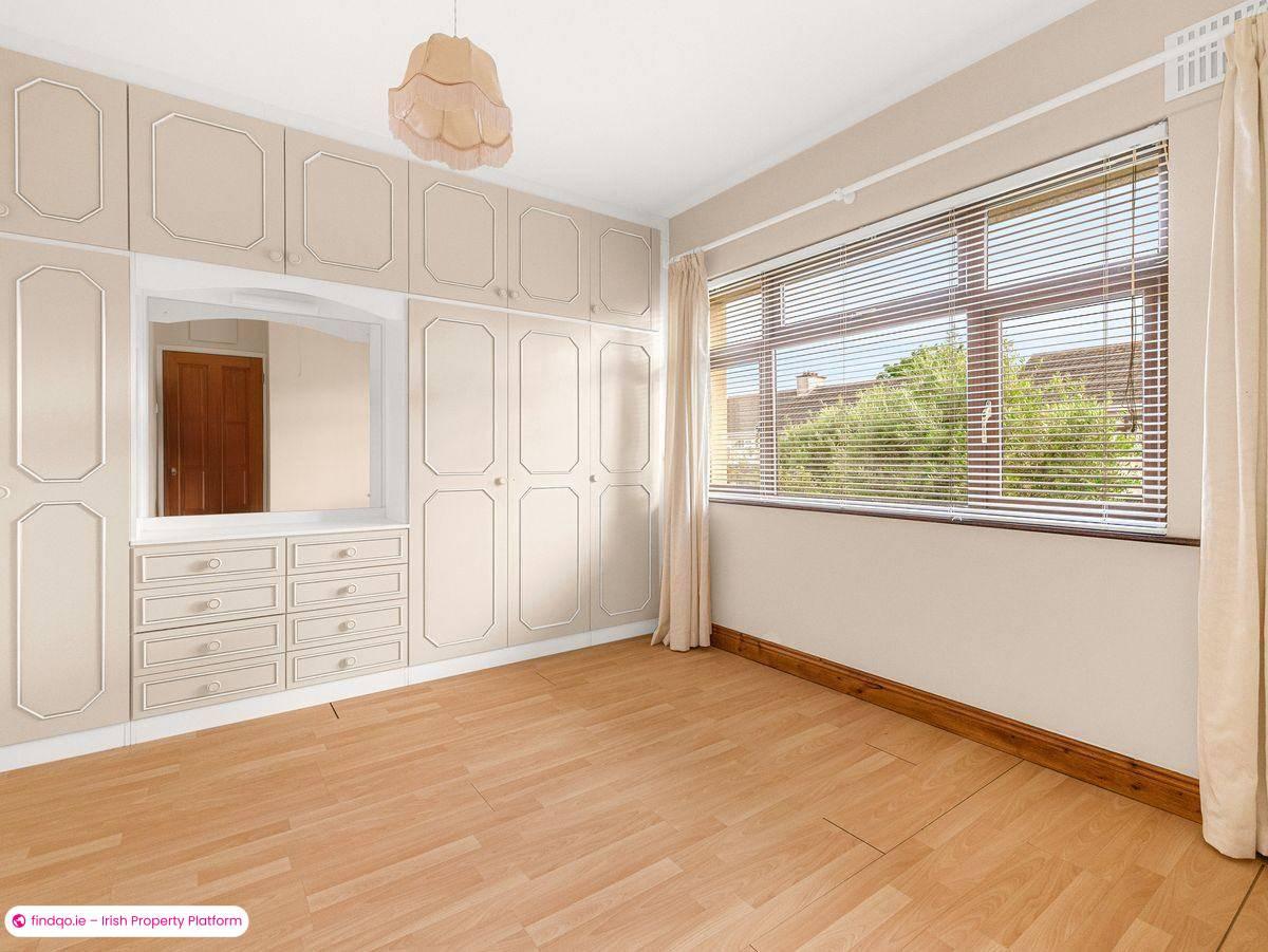 Semi-detached house for Sale in Dublin 24