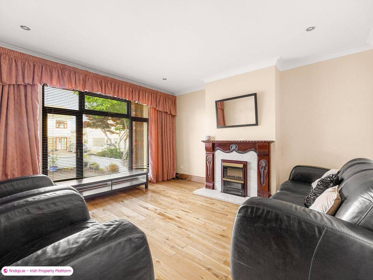 Semi-detached house for Sale in Dublin 24